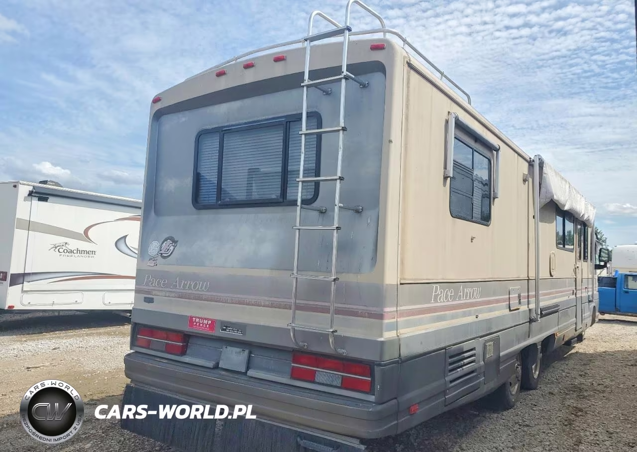 1990 Chevrolet P Series Rv VIN:1GBKP37N4L3314104 - 4