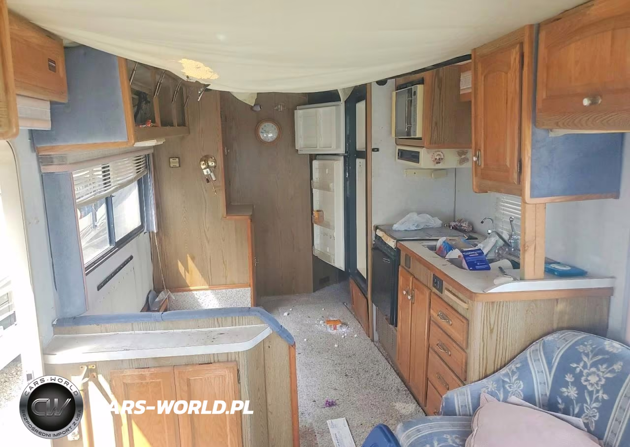 1990 Chevrolet P Series Rv VIN:1GBKP37N4L3314104 - 6