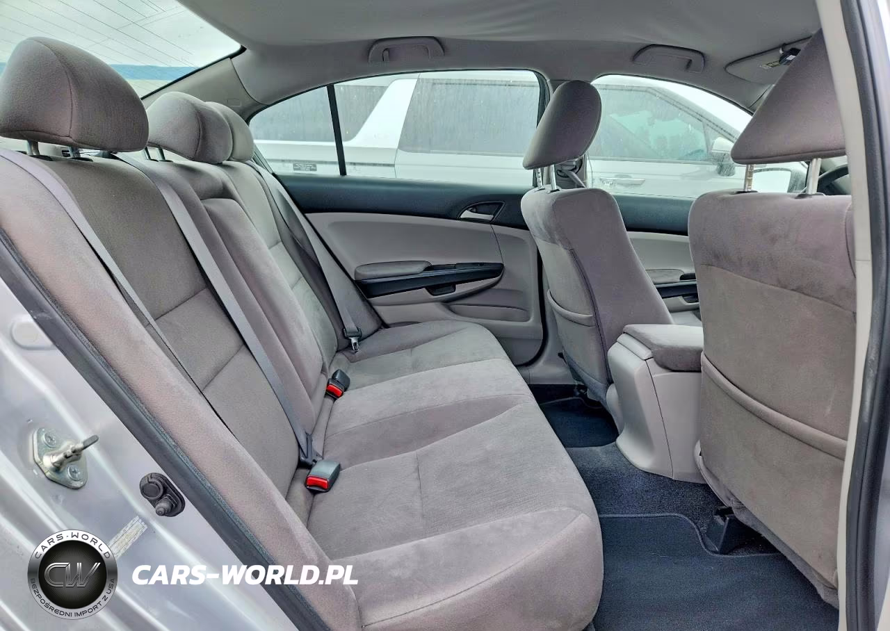 2011 Honda Accord Lxp VIN:1HGCP2F40BA005289 - 10