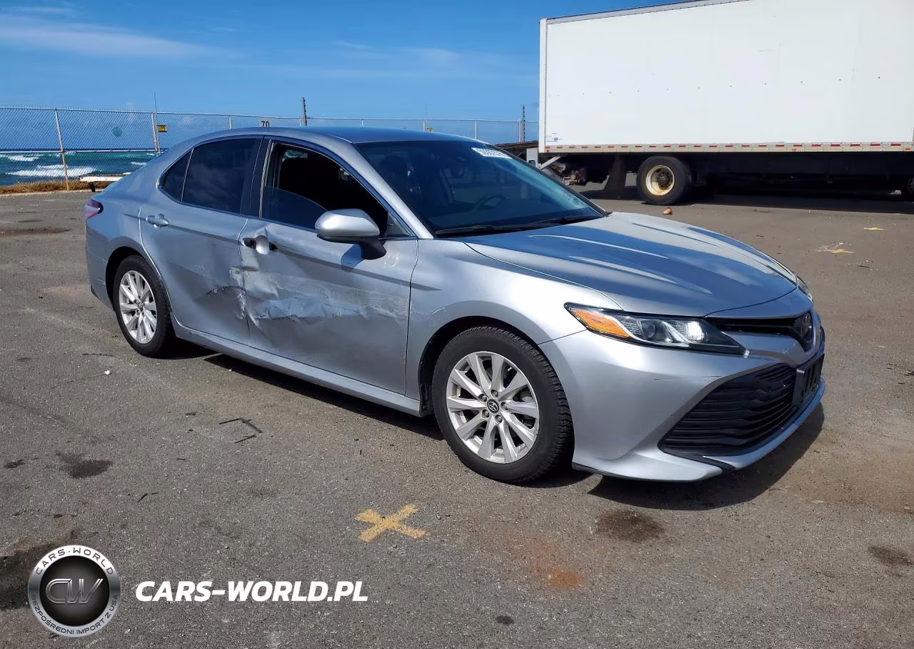 2019 Toyota Camry L VIN:4T1B11HK2KU697499 - 4