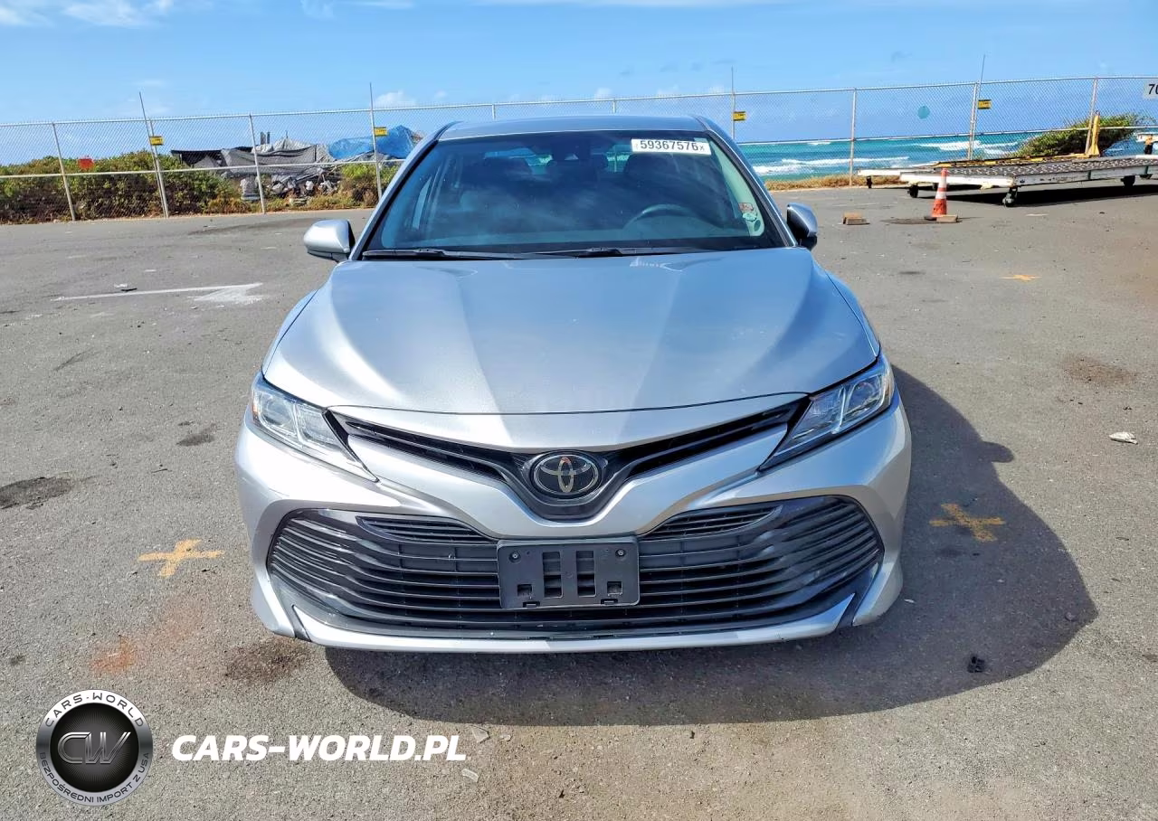 2019 Toyota Camry L VIN:4T1B11HK2KU697499 - 5
