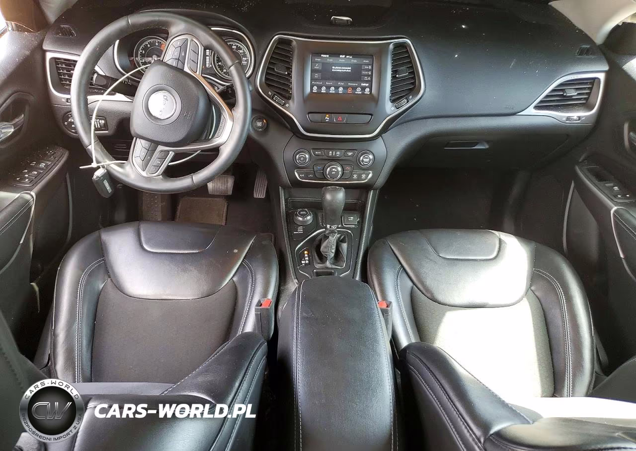 2019 Jeep Cher Latitude VIN:1C4PJMLNXKD345932 - 8