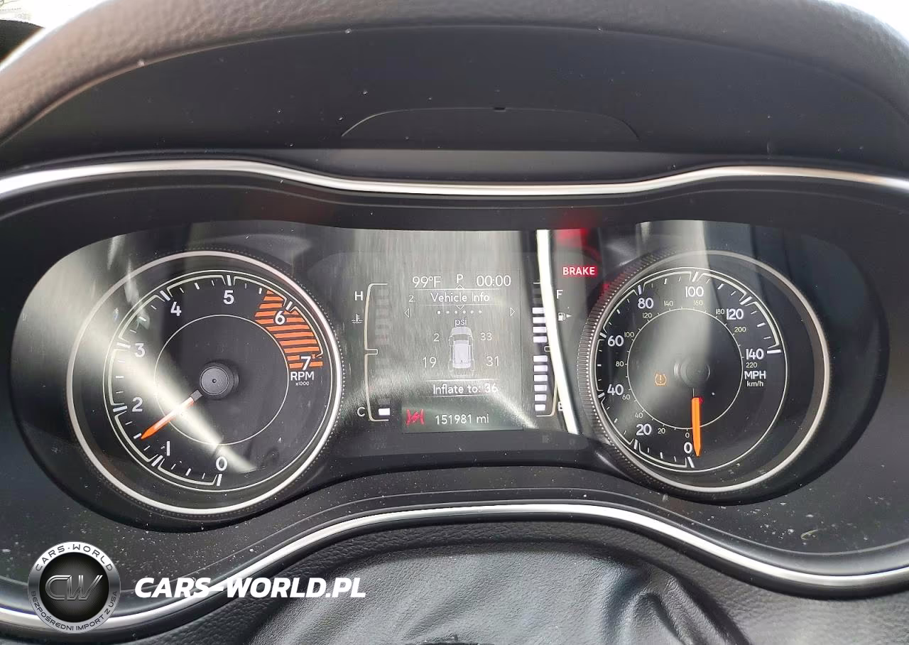 2019 Jeep Cher Latitude VIN:1C4PJMLNXKD345932 - 9