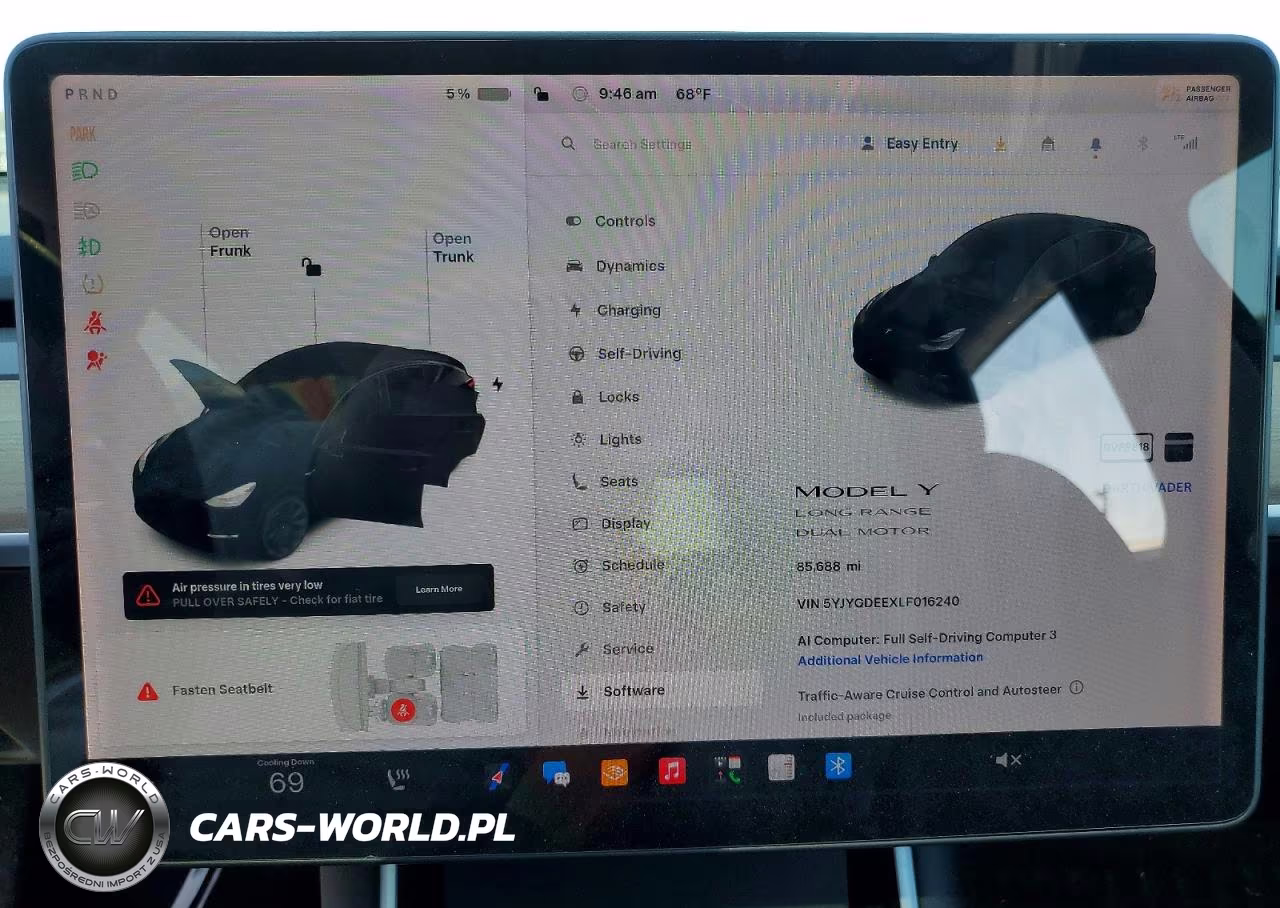 2020 Tesla Model Y VIN:5YJYGDEEXLF016240 - 9