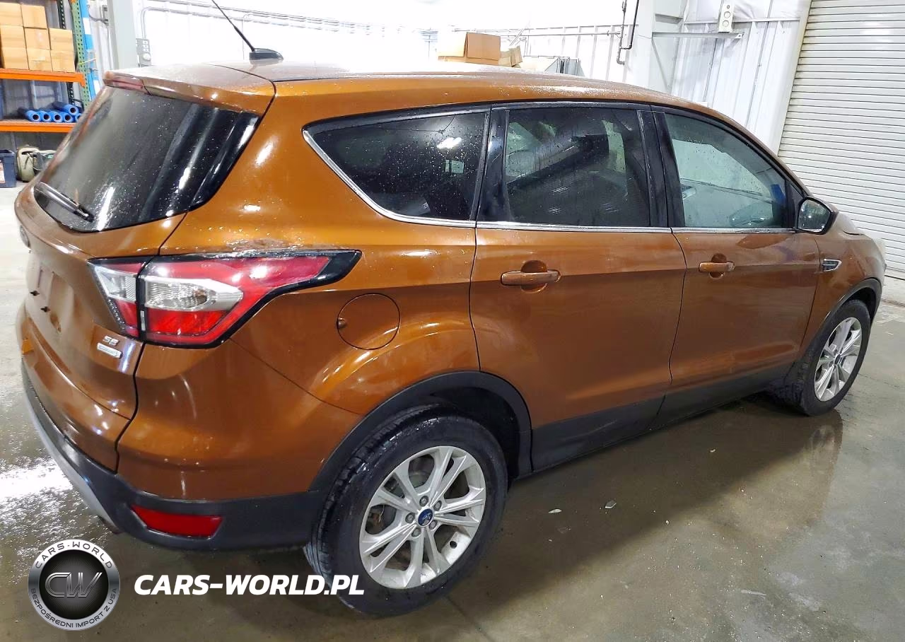 2017 Ford Escape Se VIN:1FMCU0GD5HUC81867 - 3