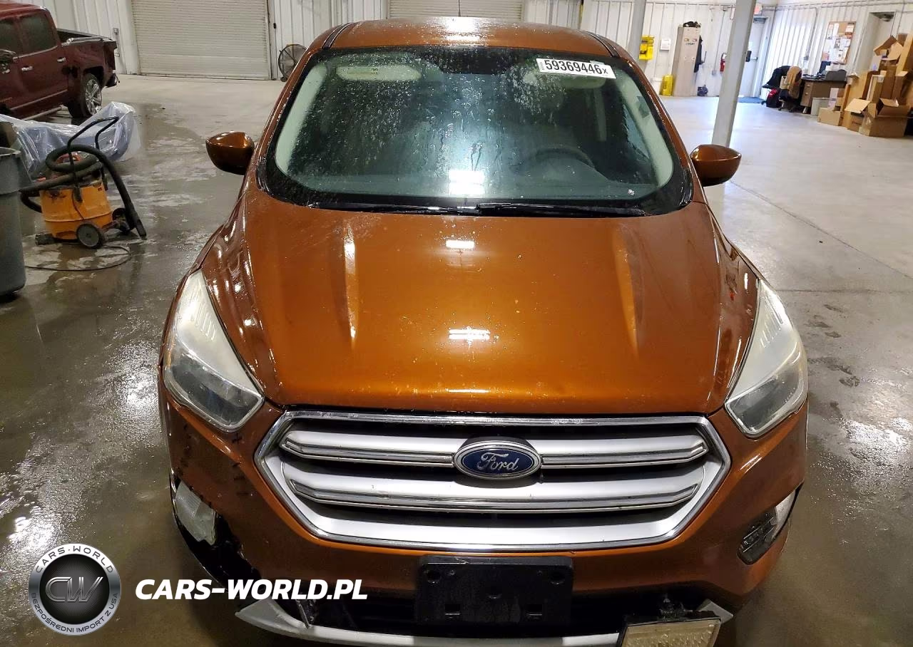 2017 Ford Escape Se VIN:1FMCU0GD5HUC81867 - 5