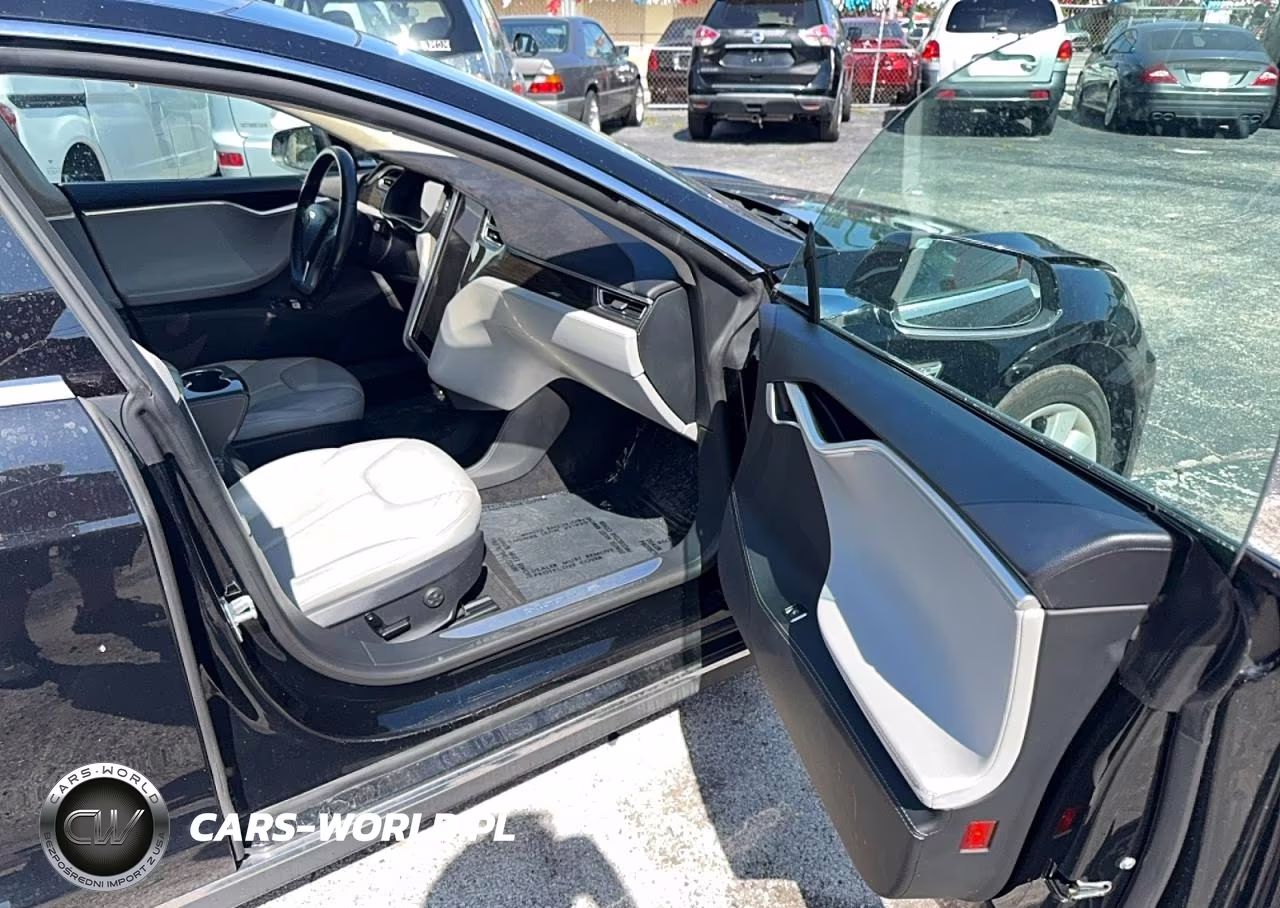 2014 Tesla Model S VIN:5YJSA1H1XEFP66125 - 5