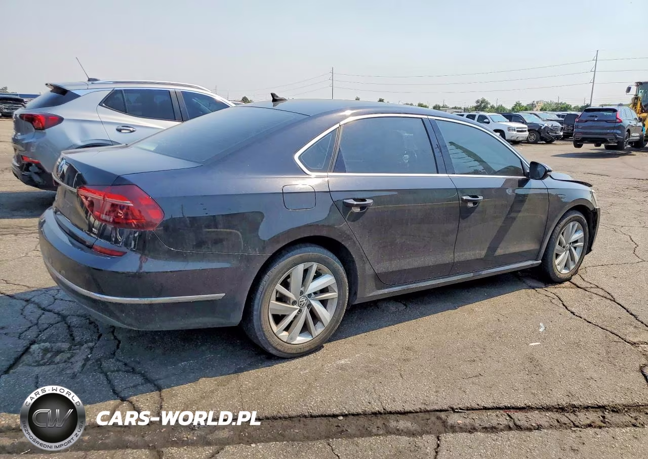 2018 Volkswagen Passat Se VIN:1VWBA7A36JC052415 - 3