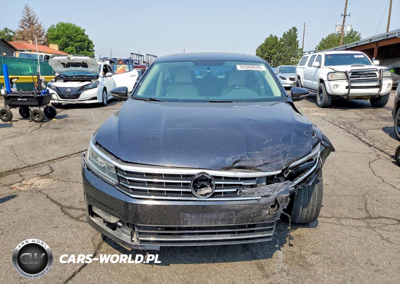 2018 Volkswagen Passat Se VIN:1VWBA7A36JC052415 - 5