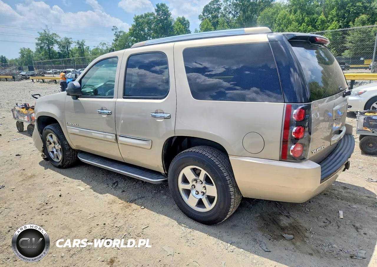 2007 GMC Yukon Denali VIN:1GKFK638X7J325420 - 2