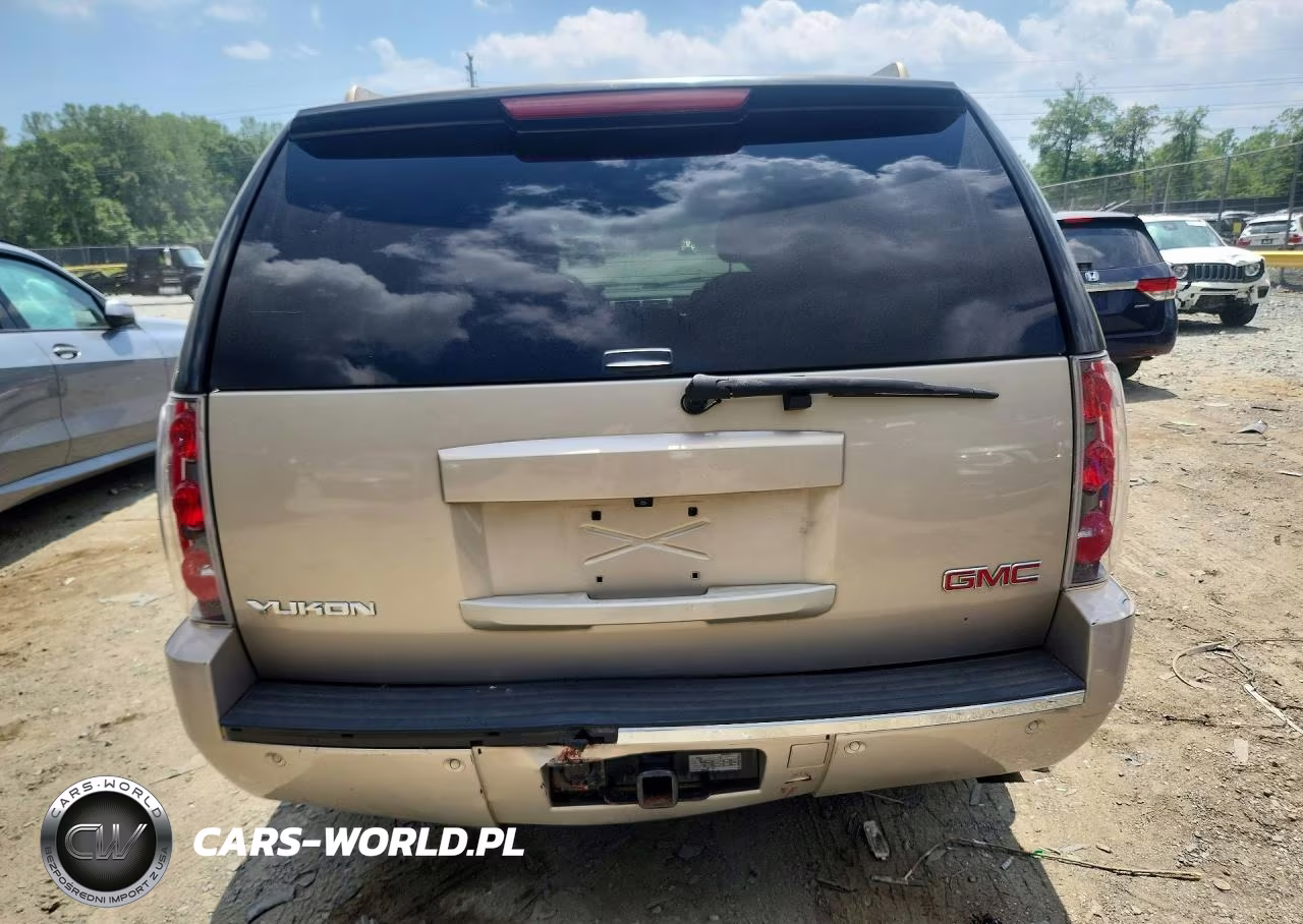 2007 GMC Yukon Denali VIN:1GKFK638X7J325420 - 6