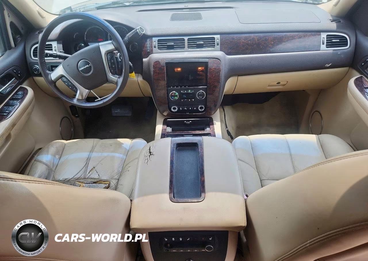 2007 GMC Yukon Denali VIN:1GKFK638X7J325420 - 8