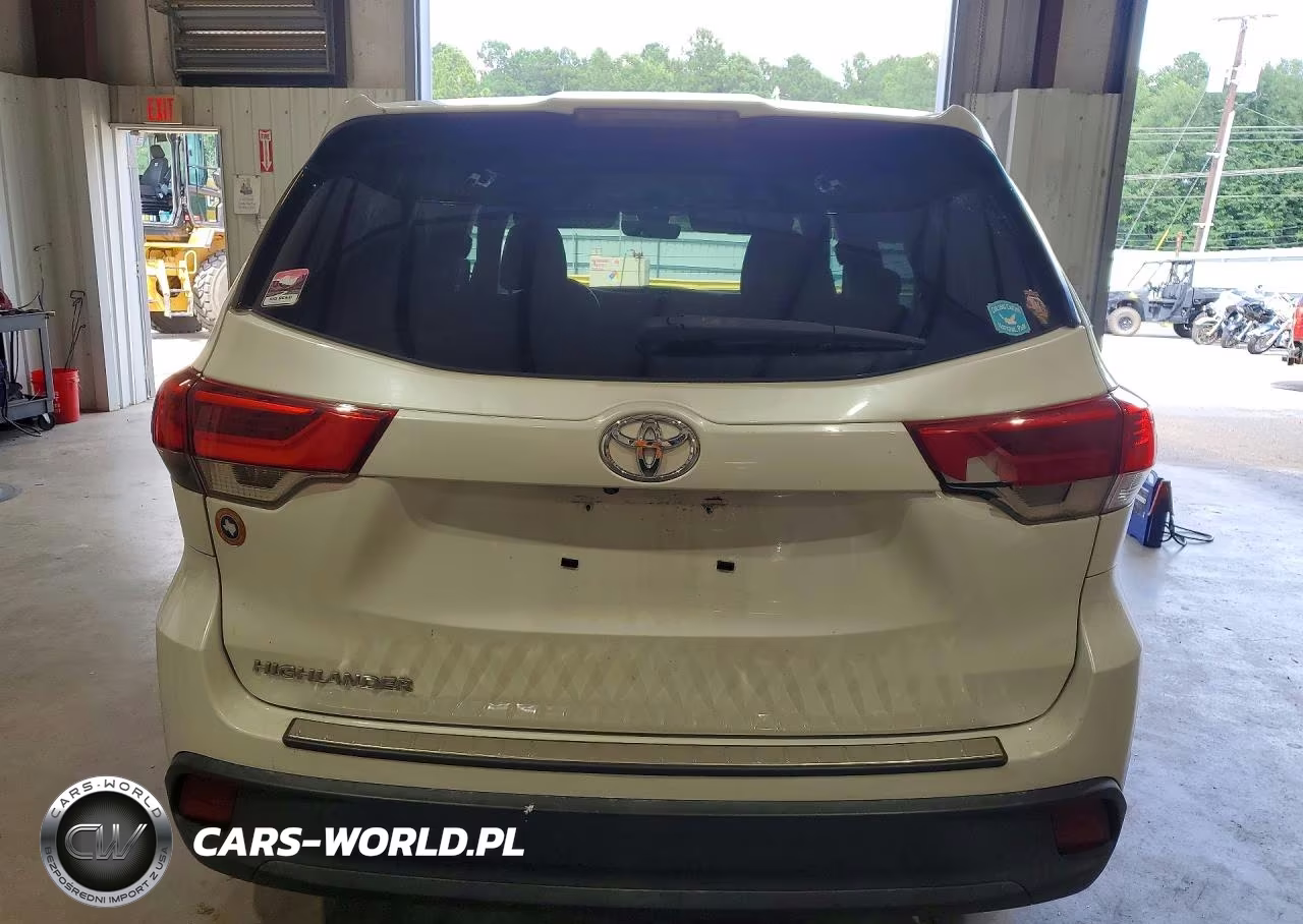 2019 Toyota Highlander Le VIN:5TDZZRFH0KS365633 - 6