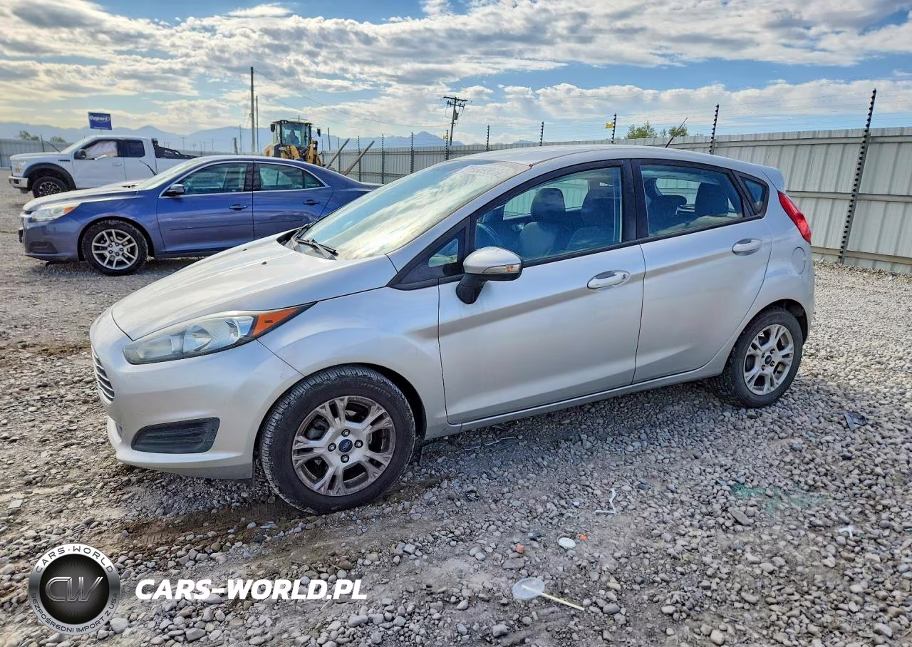2015 Ford Fiesta Se – zdjęcie 1 z 12