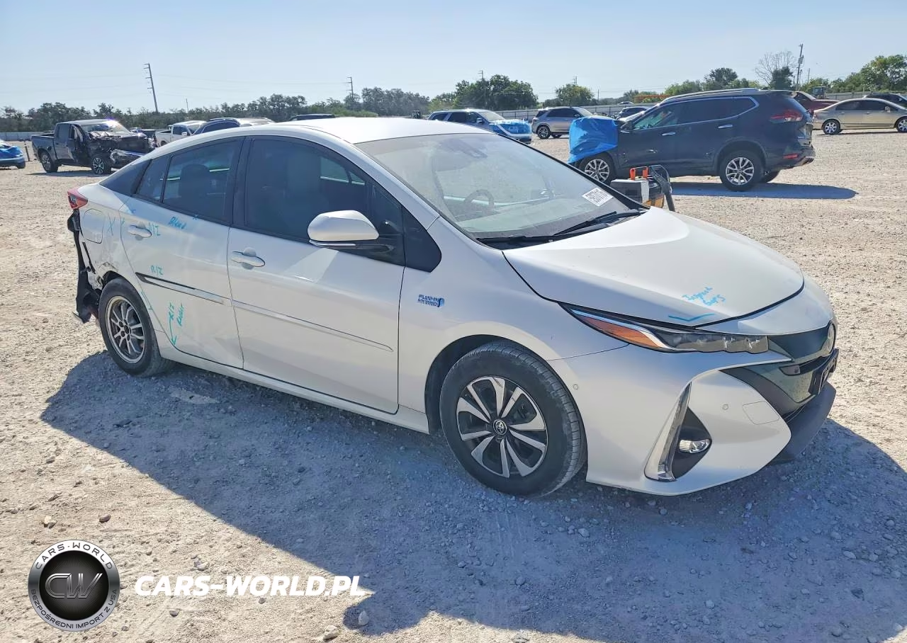 2017 Toyota Prius Prime Advanced VIN:JTDKARFP1H3025787 - 4