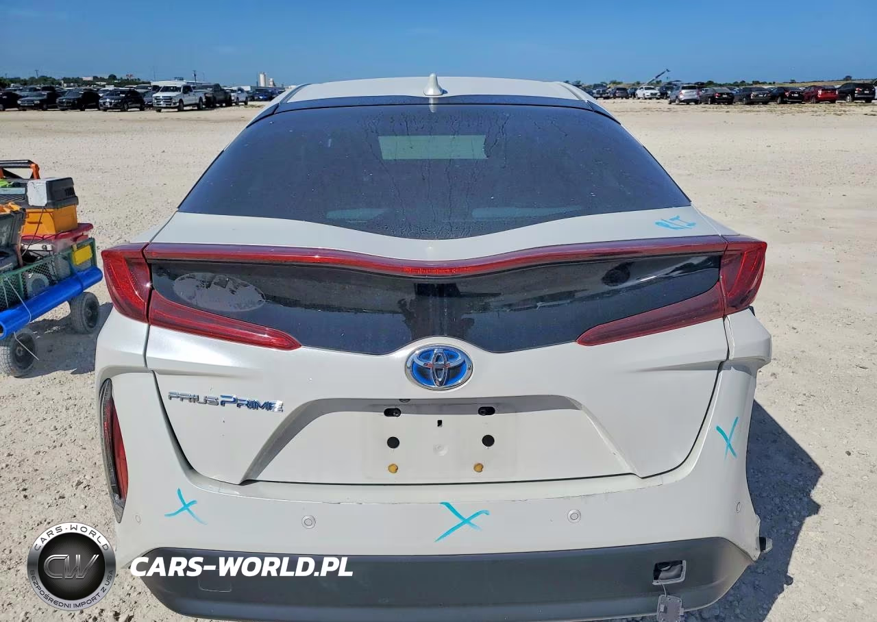 2017 Toyota Prius Prime Advanced VIN:JTDKARFP1H3025787 - 6