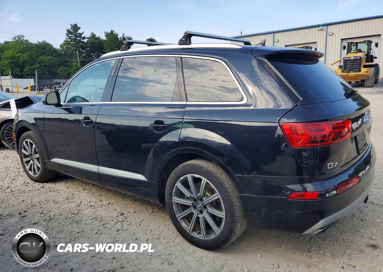 2018 Audi Q7 Premium Plus VIN:WA1LAAF7XJD000449 - 2