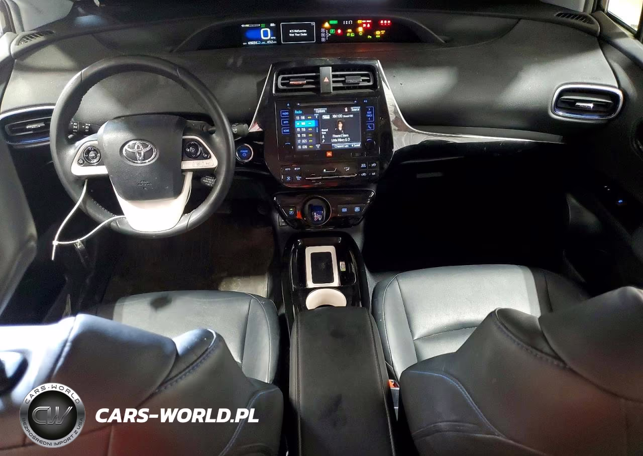 2017 Toyota Prius Four Touring VIN:JTDKARFU0H3029464 - 8