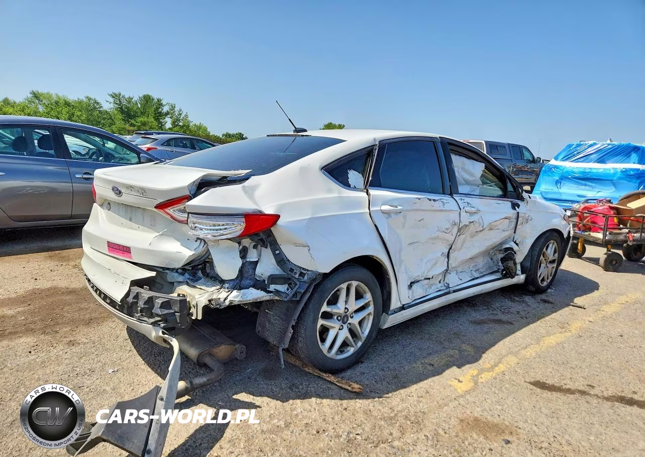 2015 Ford Fusion VIN:3FA6P0H73FR210713 - 3
