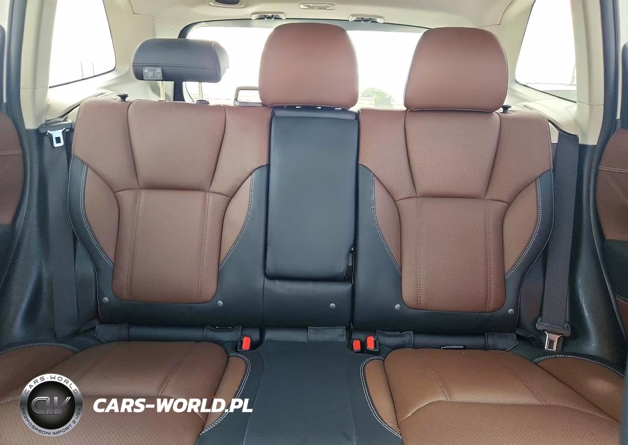 2022 Subaru Forester Touring VIN:JF2SKARC6NH496132 - 10