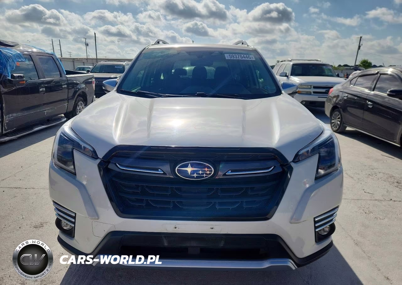 2022 Subaru Forester Touring VIN:JF2SKARC6NH496132 - 5