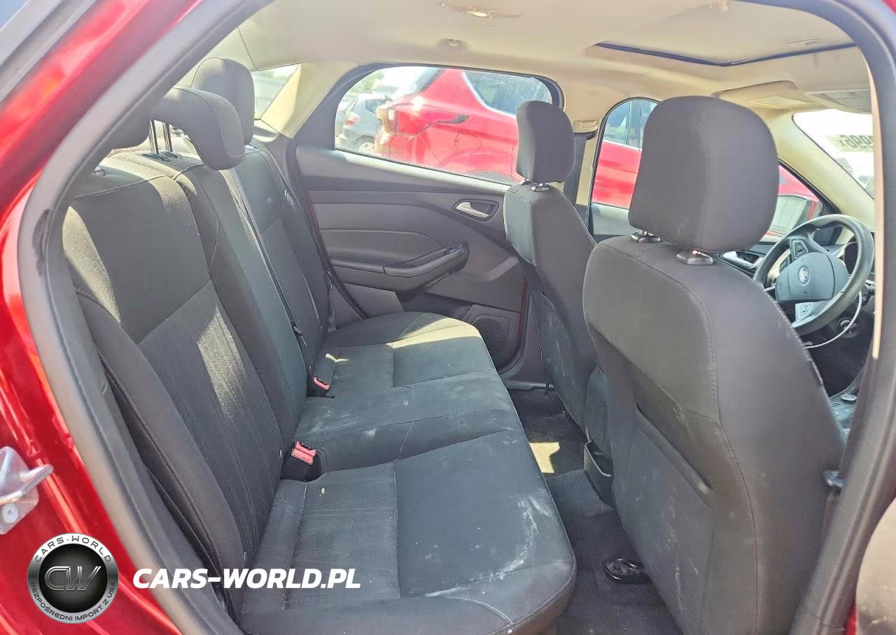 2015 Ford Focus Se VIN:1FADP3F21FL353237 - 10