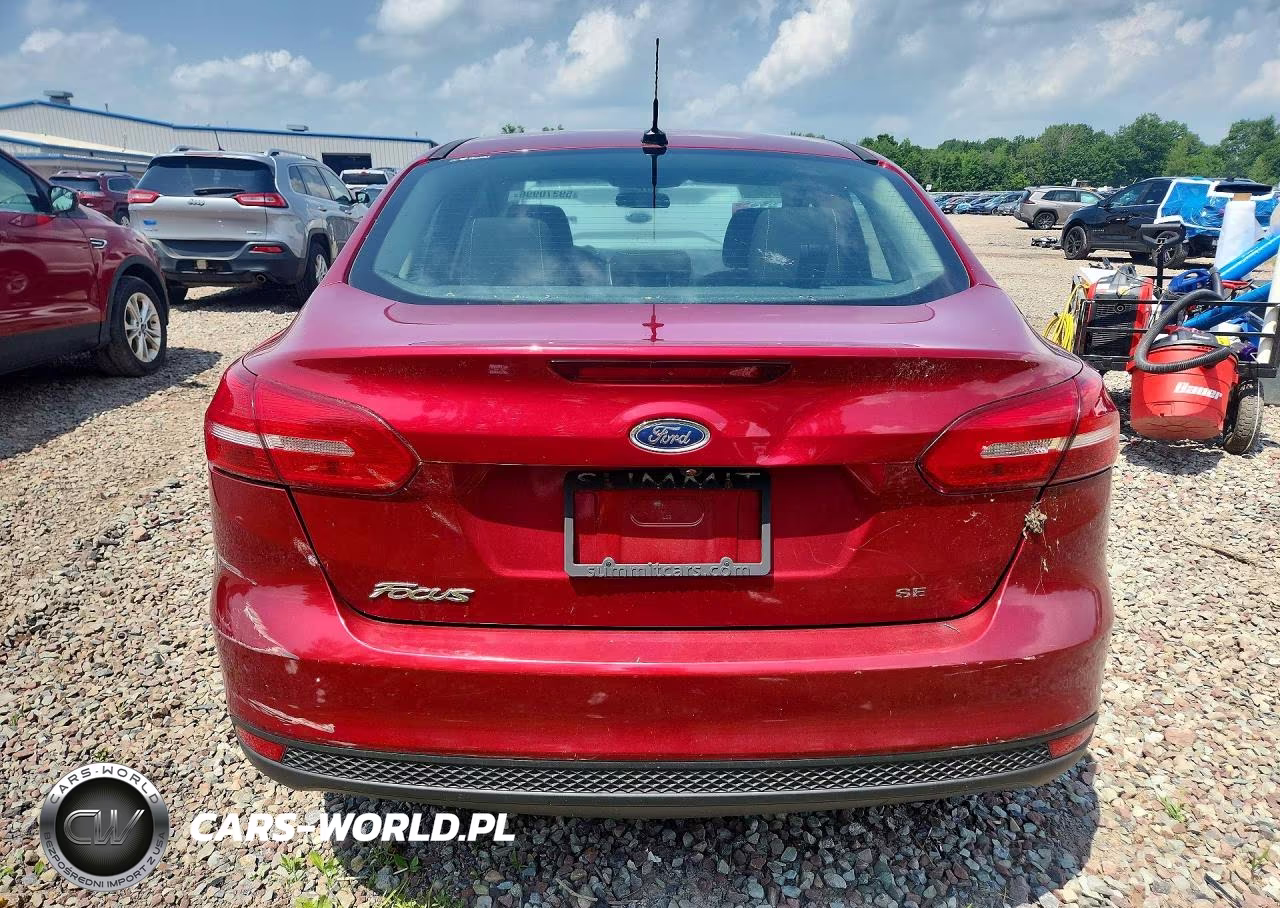 2015 Ford Focus Se VIN:1FADP3F21FL353237 - 6