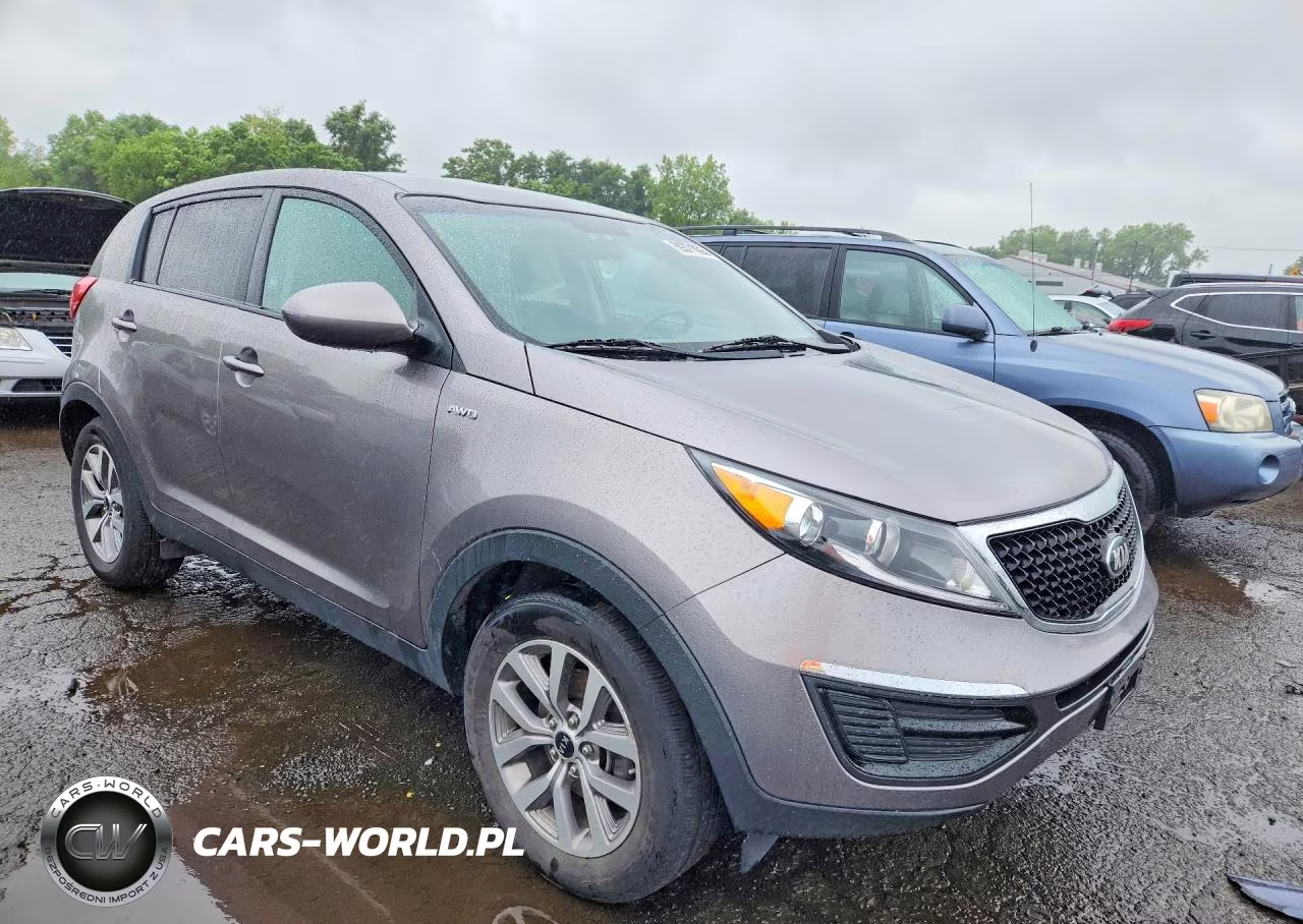 2014 Kia Sportage Lx VIN:KNDPBCAC8E7628017 - 4