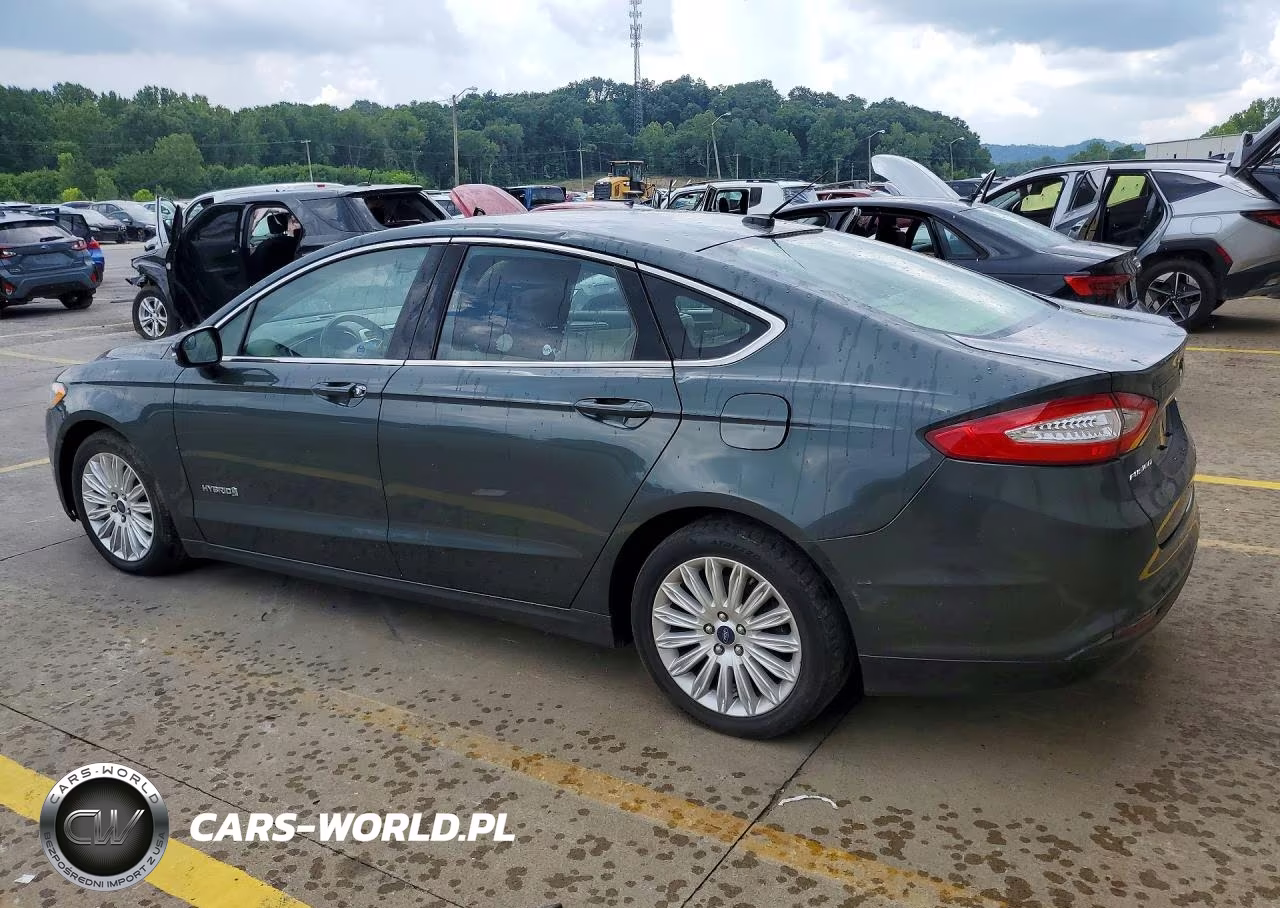 2015 Ford Fusion Se Hybrid VIN:3FA6P0LU1FR158821 - 2