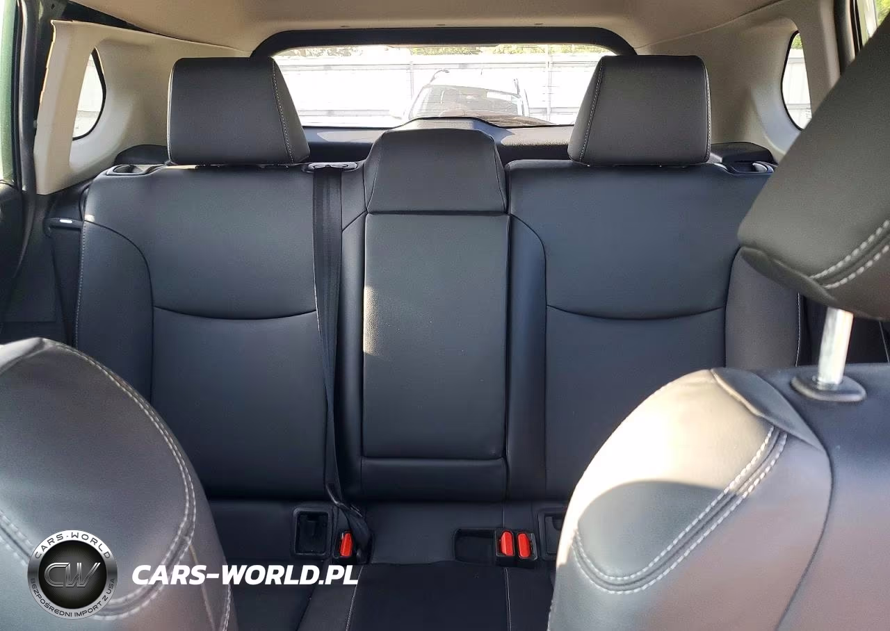 2022 Toyota Corolla Cross Xle VIN:7MUDAABG7NV013935 - 10