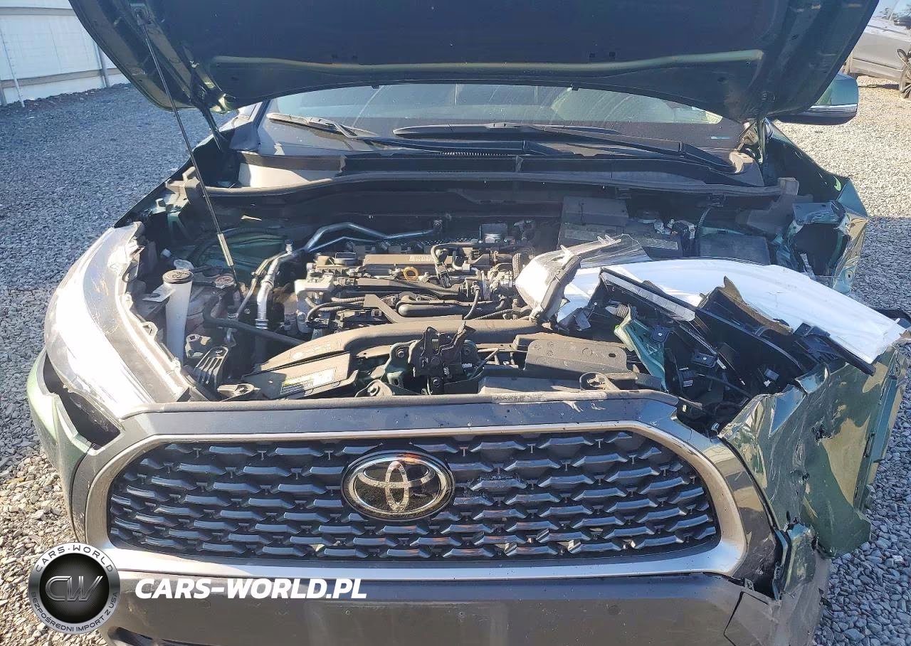 2022 Toyota Corolla Cross Xle VIN:7MUDAABG7NV013935 - 12
