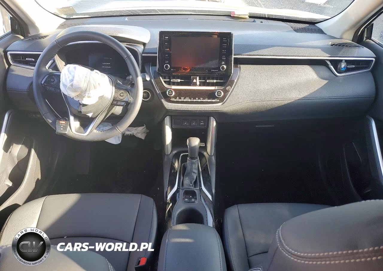 2022 Toyota Corolla Cross Xle VIN:7MUDAABG7NV013935 - 8