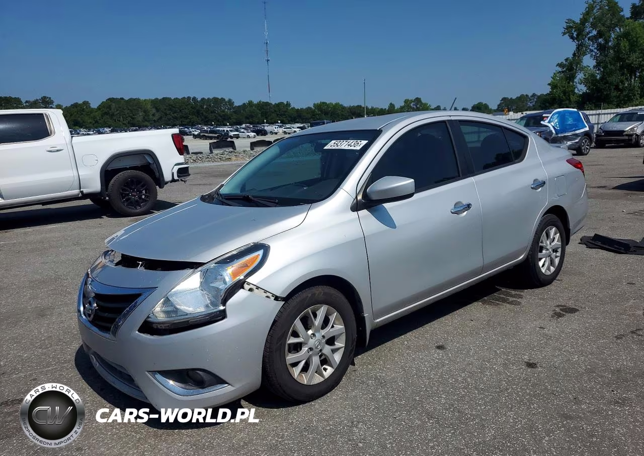 2018 Nissan Versa Sv – zdjęcie 1 z 12