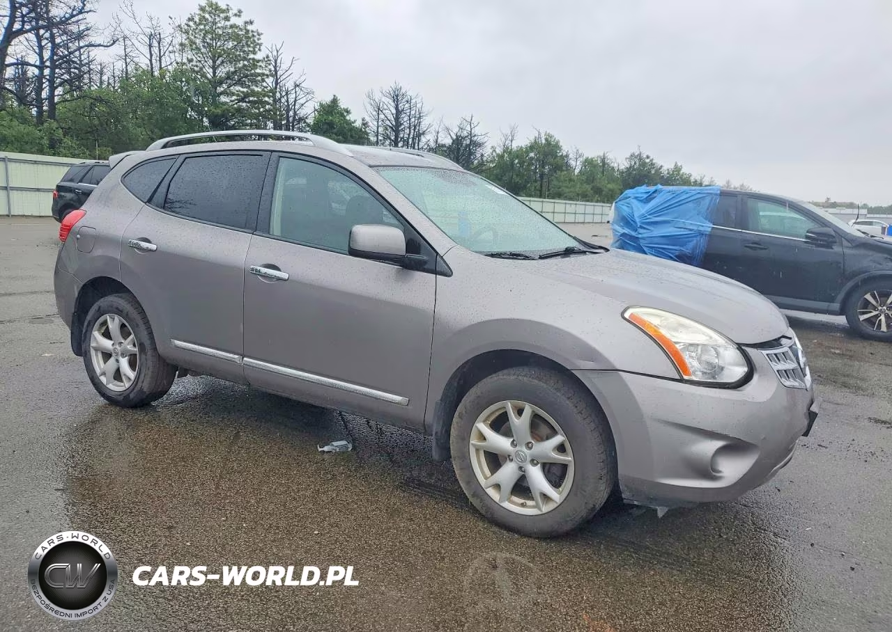 2011 Nissan Rogue S VIN:JN8AS5MV2BW666654 - 4