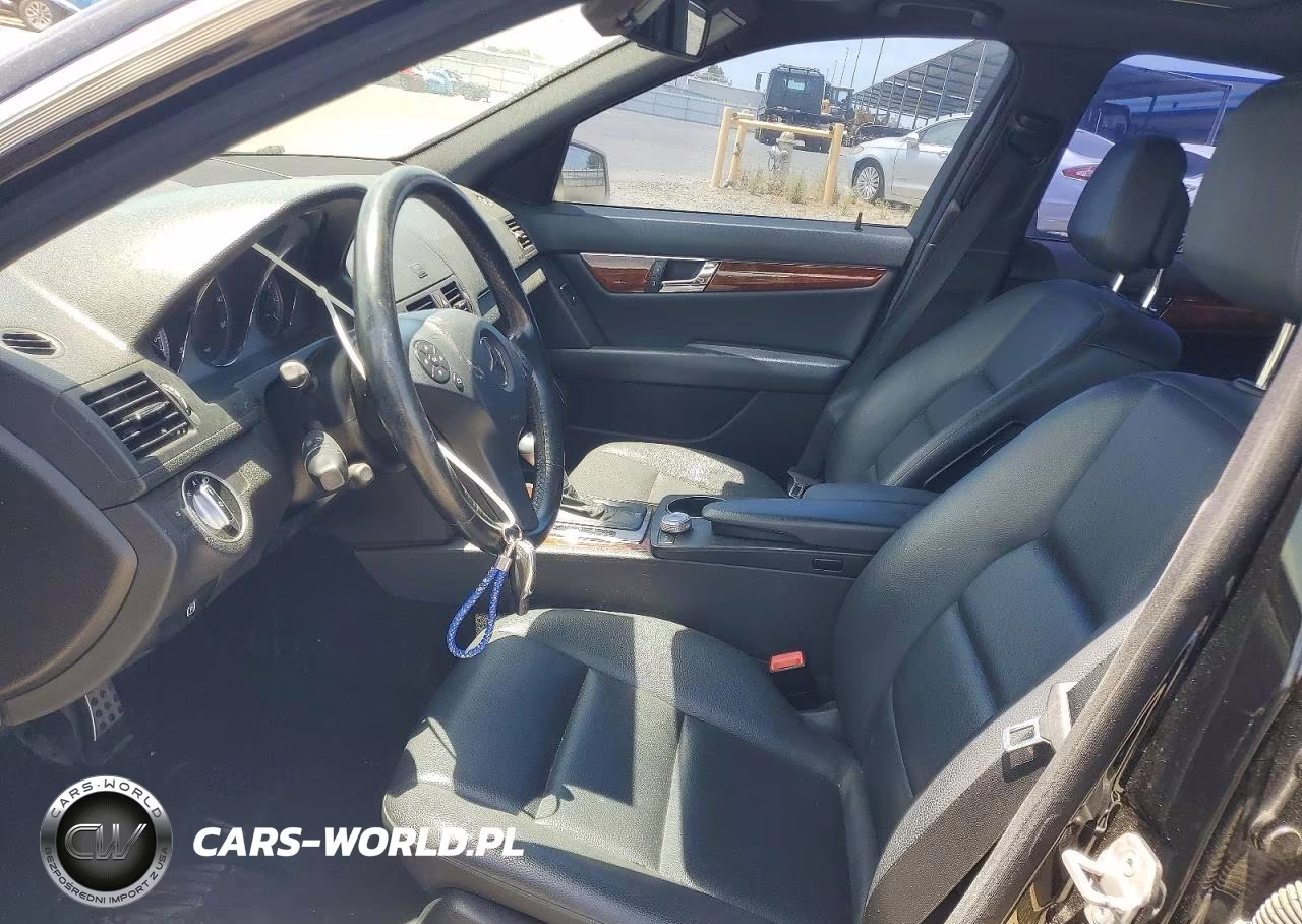 2011 Mercedes-Benz C 300 4Matic VIN:WDDGF8BB3BR181450 - 7