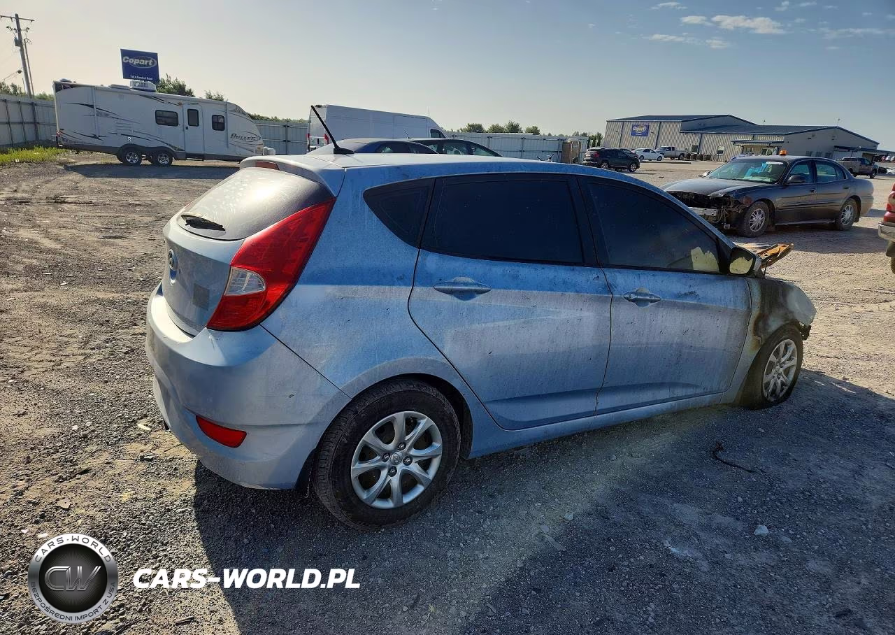 2014 Hyundai Accent Gs VIN:KMHCT5AE4EU150443 - 3