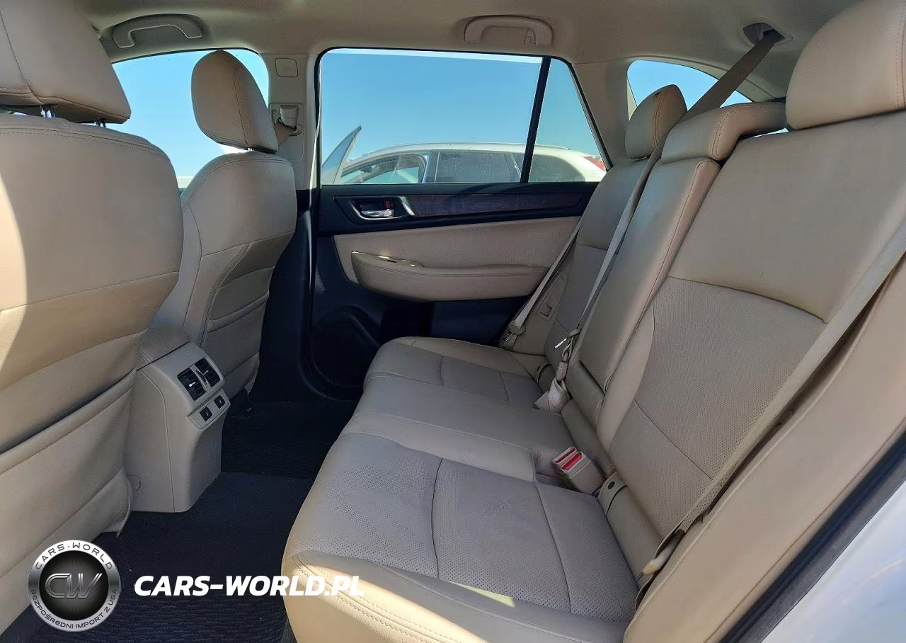 2015 Subaru Outback 3.6R Limited VIN:4S4BSENC7F3349503 - 10