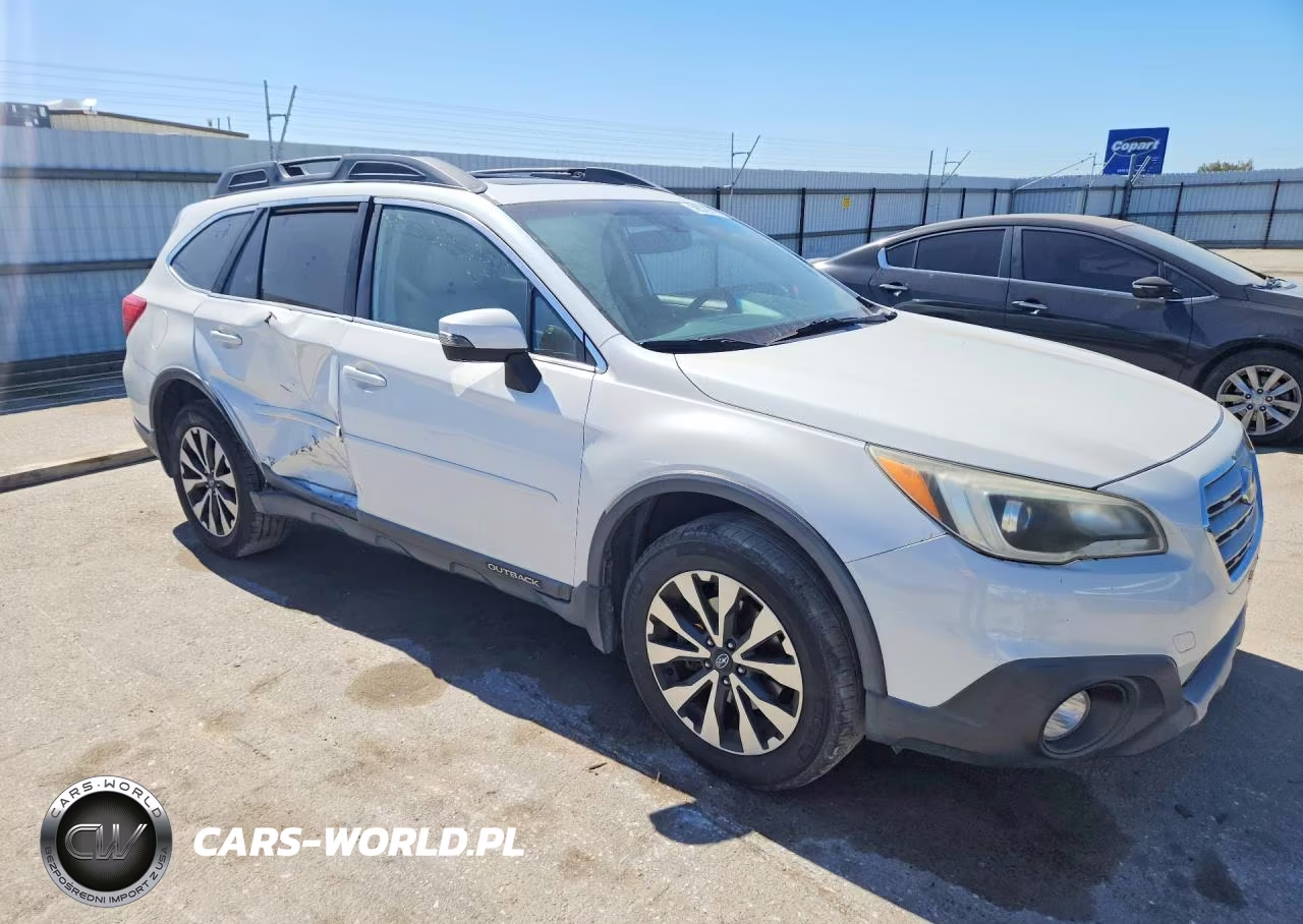 2015 Subaru Outback 3.6R Limited VIN:4S4BSENC7F3349503 - 4