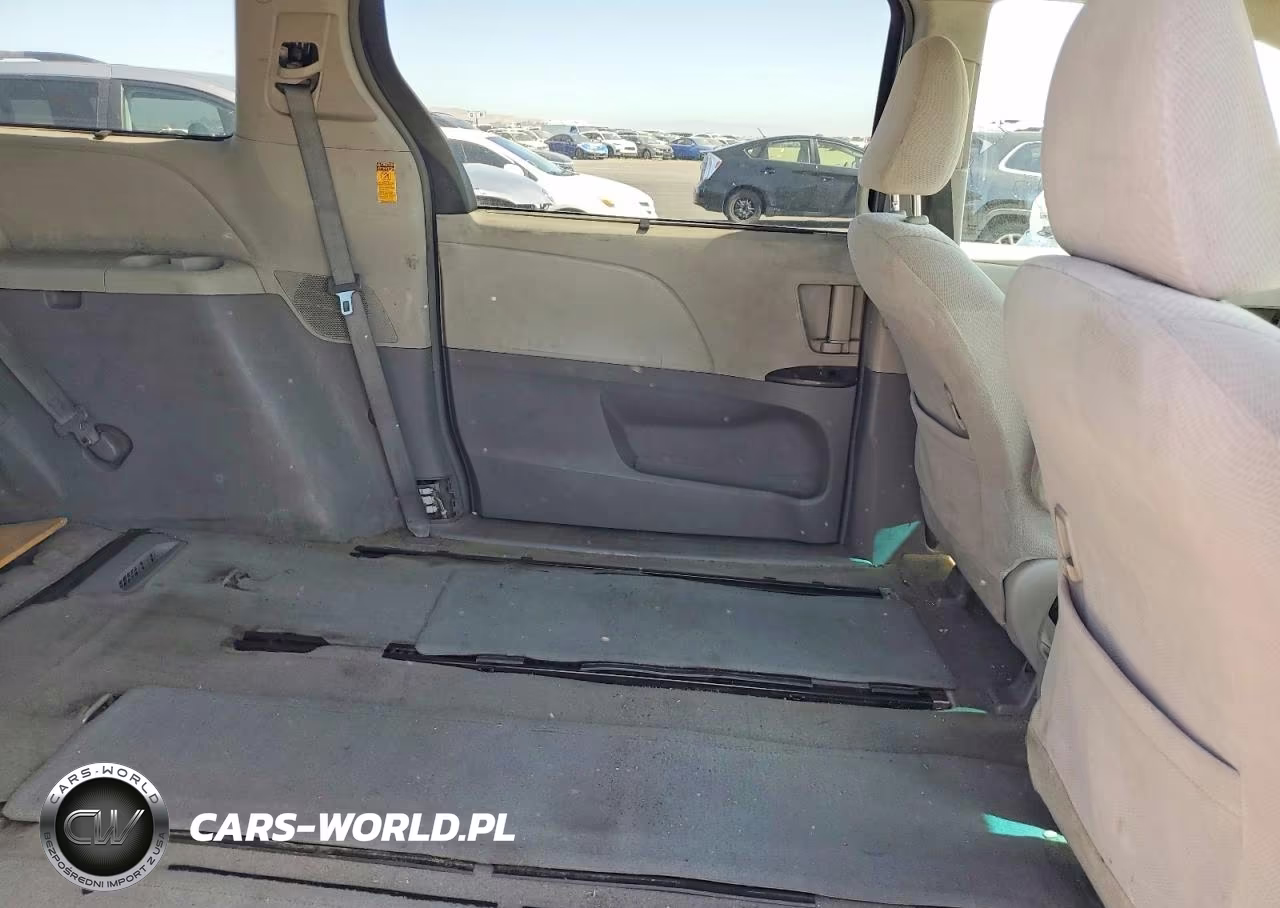 2014 Toyota Sienna Le VIN:5TDJK3DCXES077807 - 11
