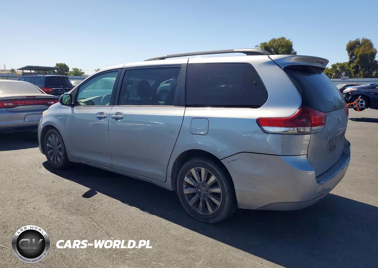2014 Toyota Sienna Le VIN:5TDJK3DCXES077807 - 2