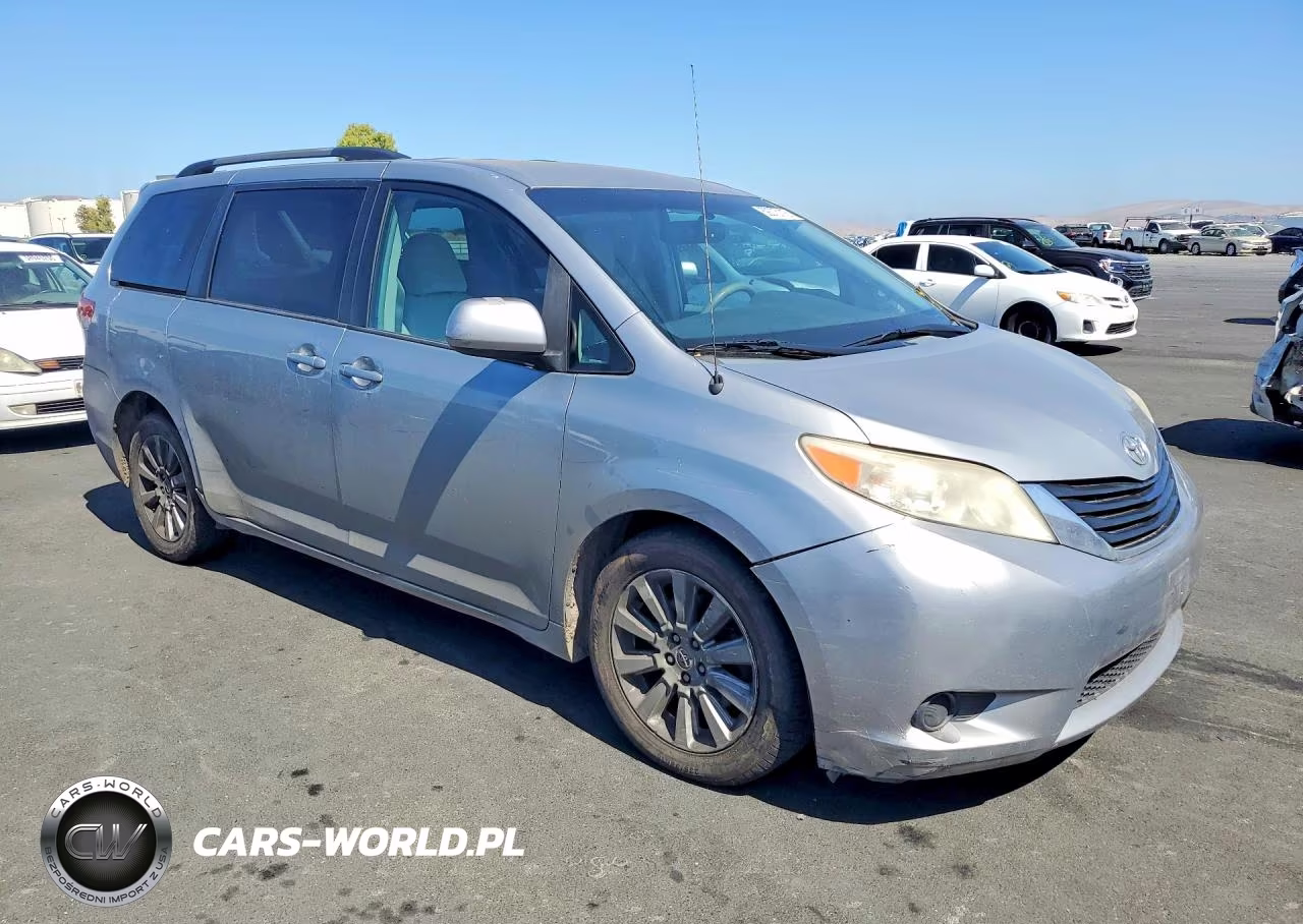 2014 Toyota Sienna Le VIN:5TDJK3DCXES077807 - 4