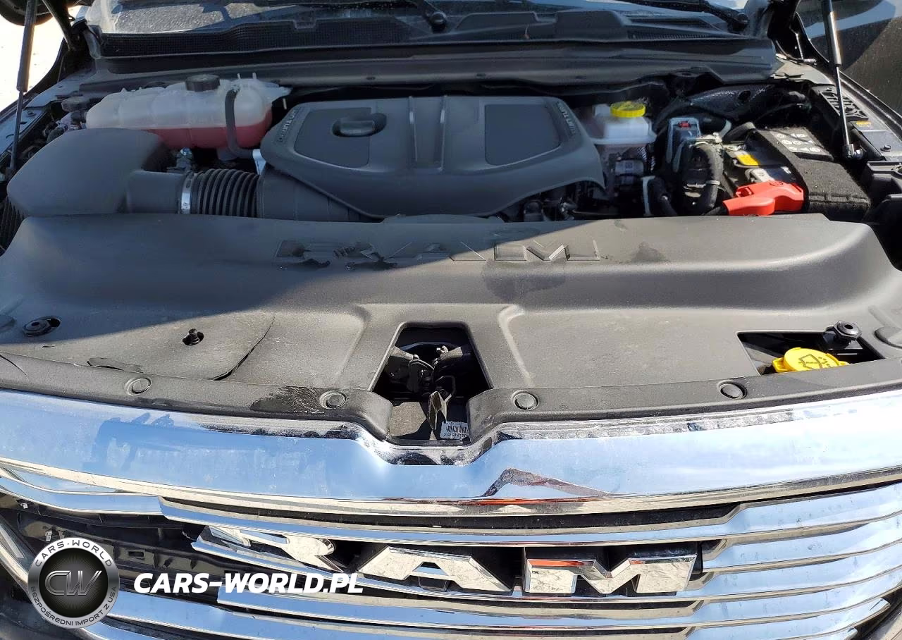 2026 Ram 1500 Laramie VIN:1C6SRFJP6TN316465 - 11