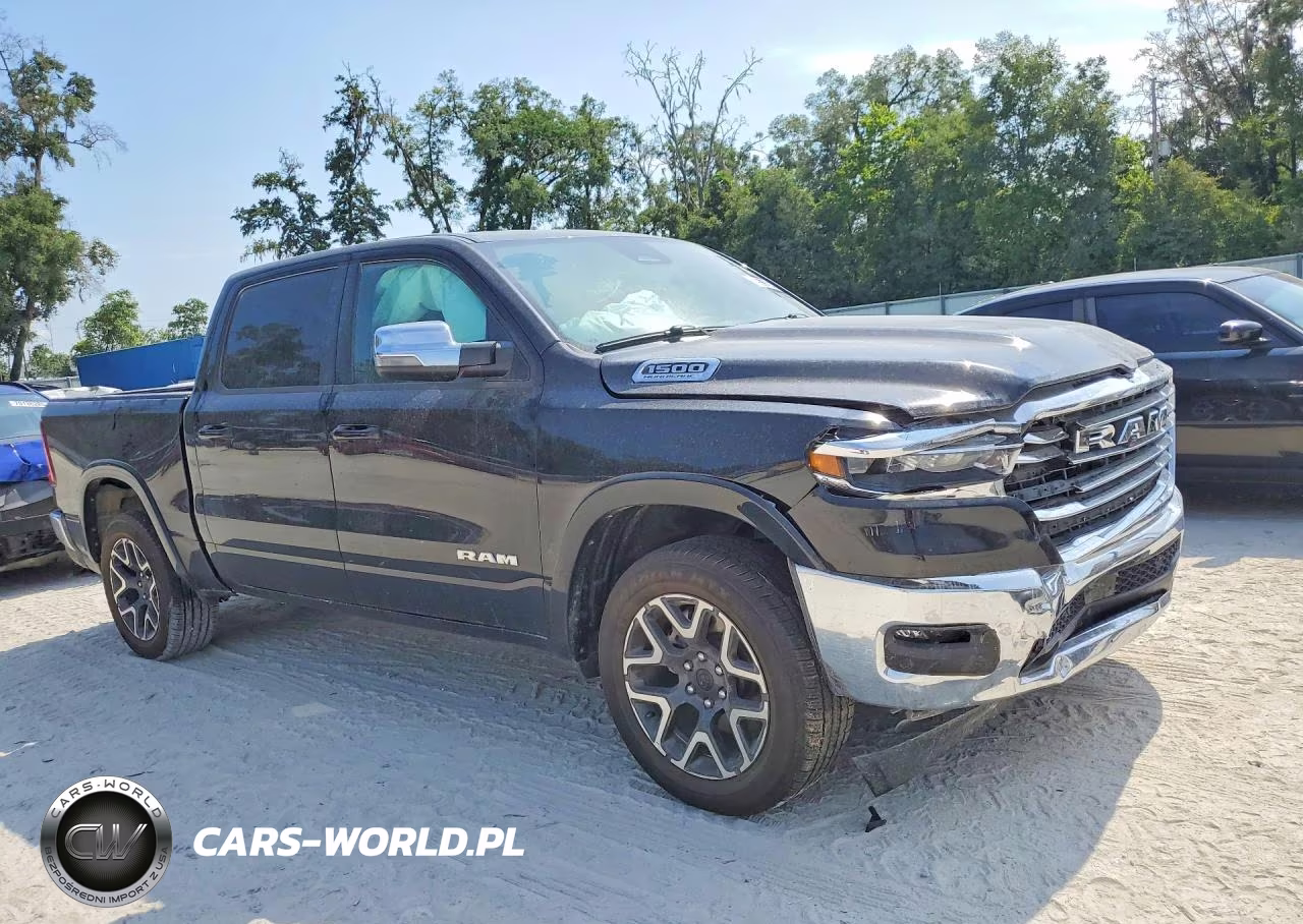 2026 Ram 1500 Laramie VIN:1C6SRFJP6TN316465 - 4