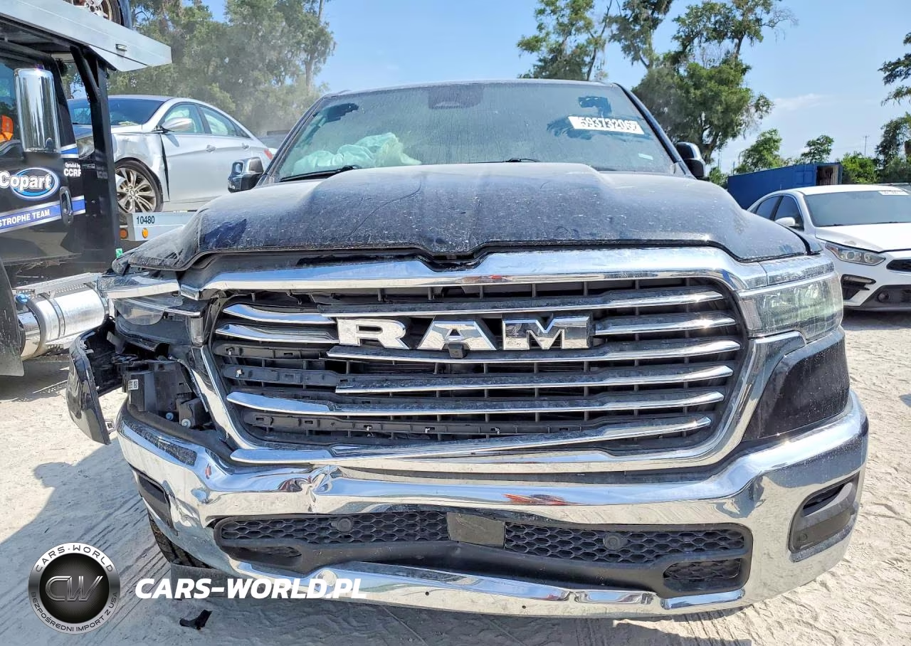 2026 Ram 1500 Laramie VIN:1C6SRFJP6TN316465 - 5