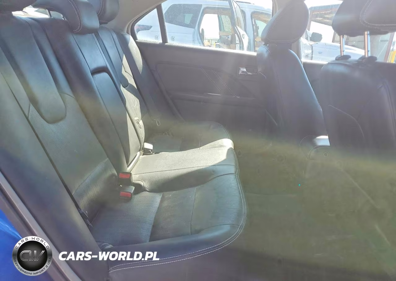 2011 Ford Fusion Sport VIN:3FAHP0DCXBR235467 - 10