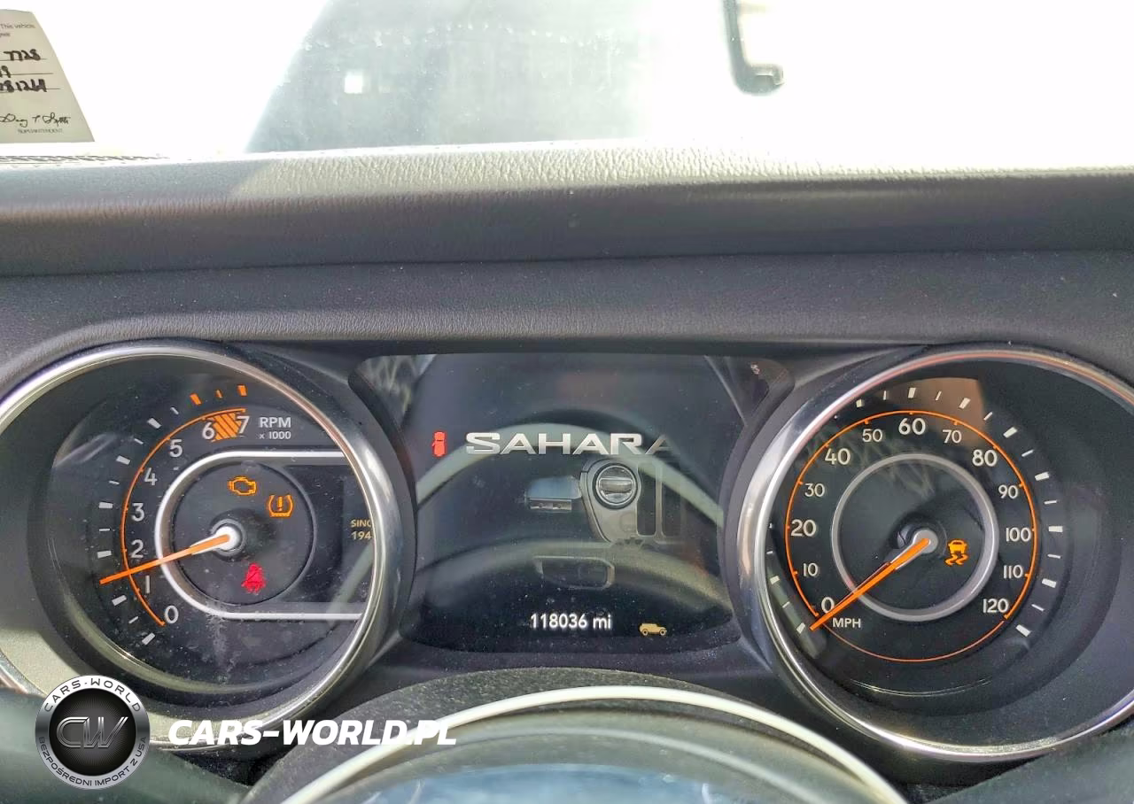 2019 Jeep Wrangler Unlimited Sahara VIN:1C4HJXEN1KW507728 - 9