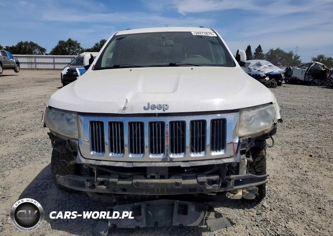 2013 Jeep Grand Cherokee Laredo VIN:1C4RJFAG2DC646230 - 5