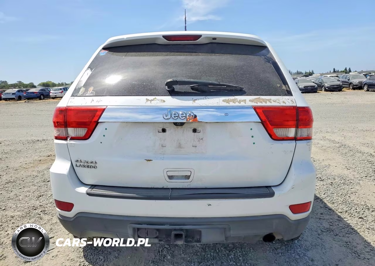 2013 Jeep Grand Cherokee Laredo VIN:1C4RJFAG2DC646230 - 6