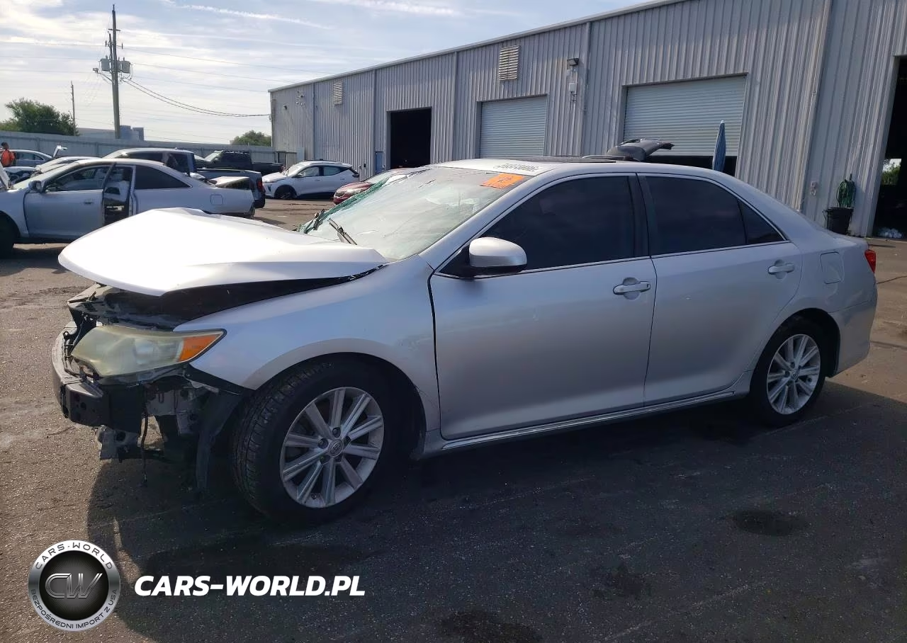 2014 Toyota Camry Xle V6 – zdjęcie 1 z 12