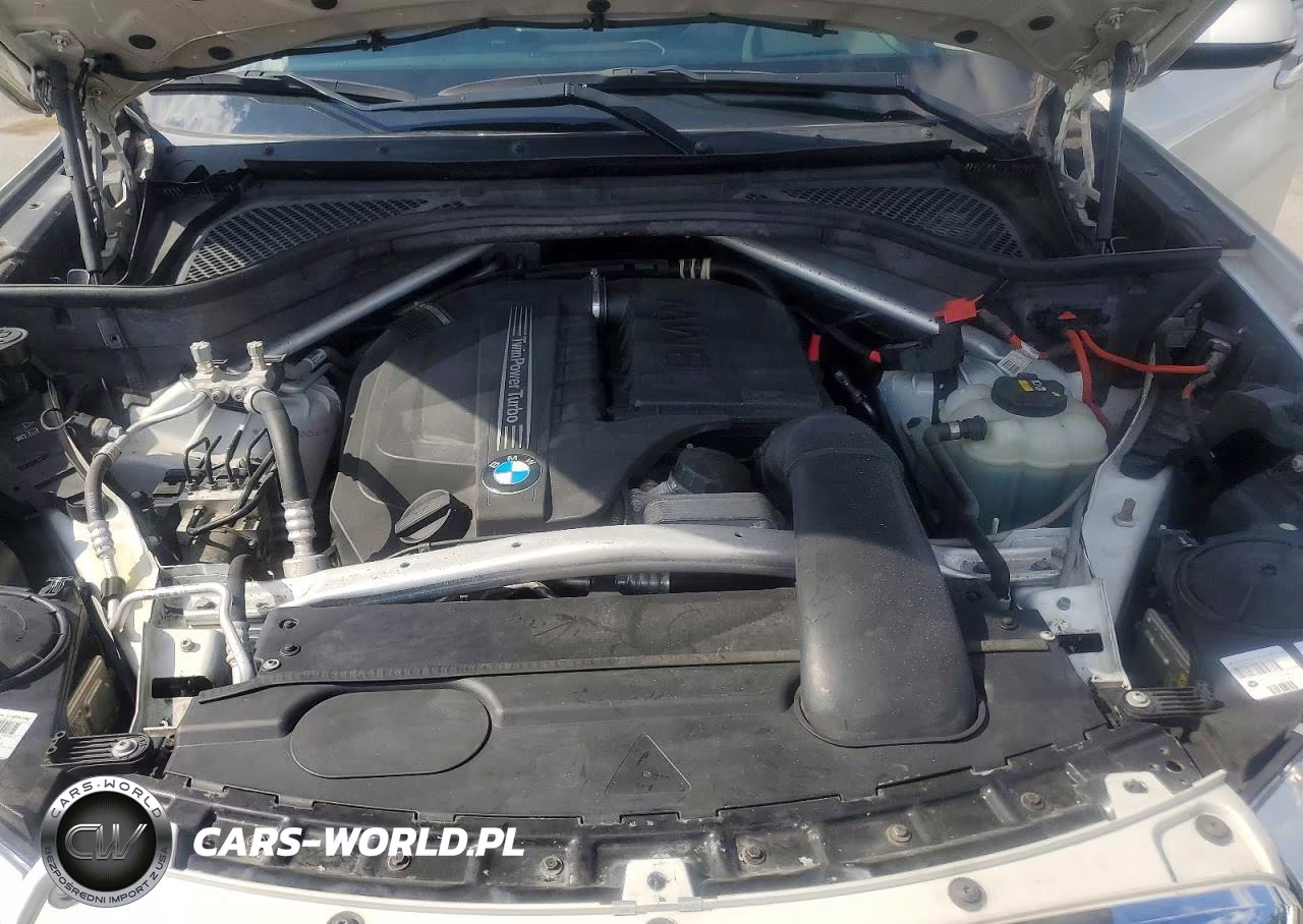 2018 BMW X5 xDrive35I VIN:5UXKR0C57J0Y06309 - 12